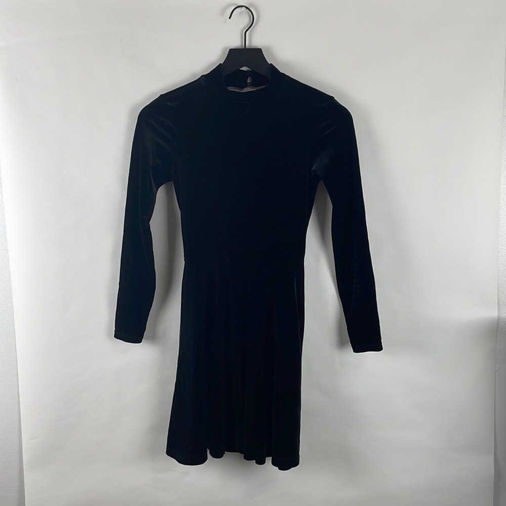 Black velvet open back long sleeve dress